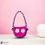 PINK WOOLEN BAG WITH WHITE FLOWER - HANDMADE - RLS-HB-24-2005